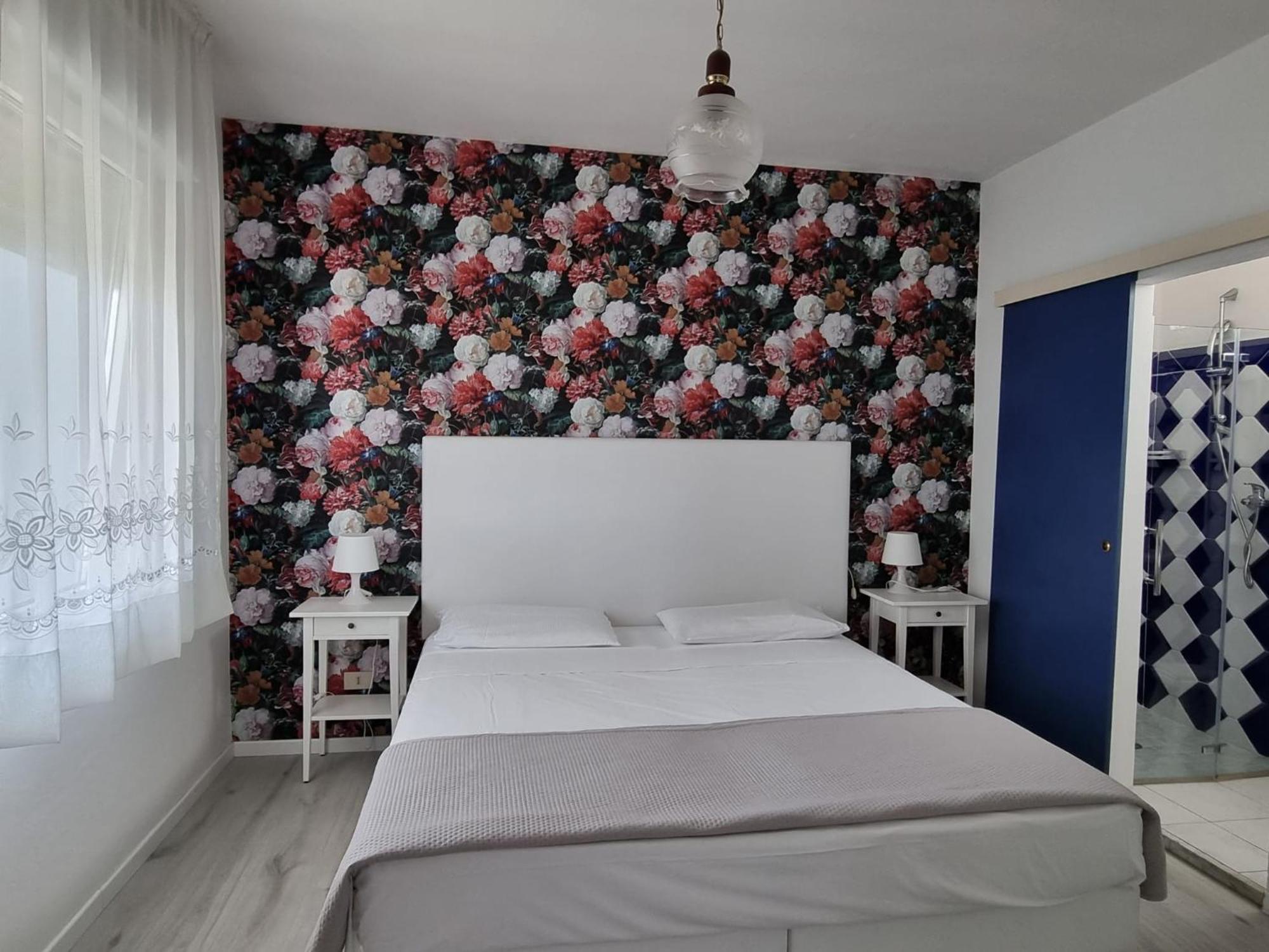 Appart-Hotel Holiday Lignano Sabbiadoro Exterior photo